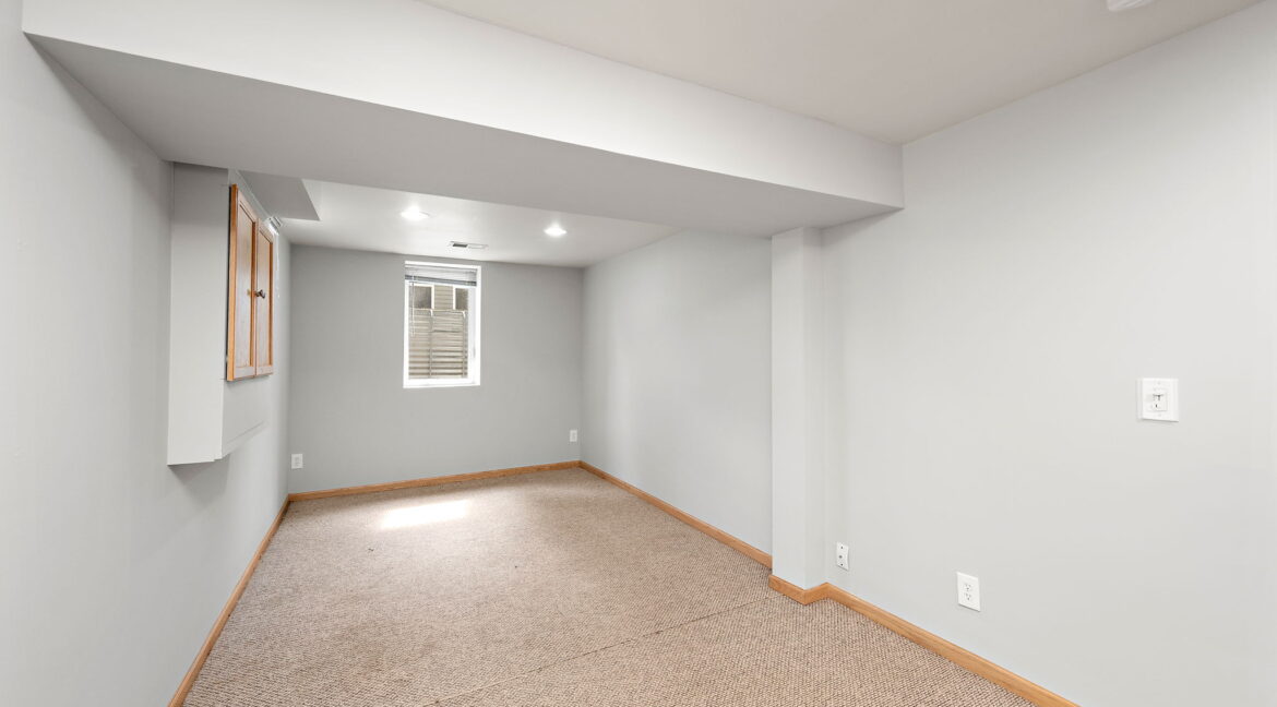 16-web-or-mls-1054-23rd-ave-se