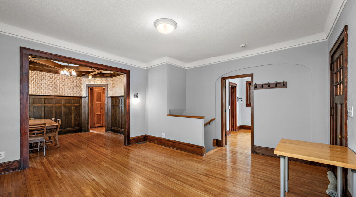 4-web-or-mls-1523-se-brook-ave-lower