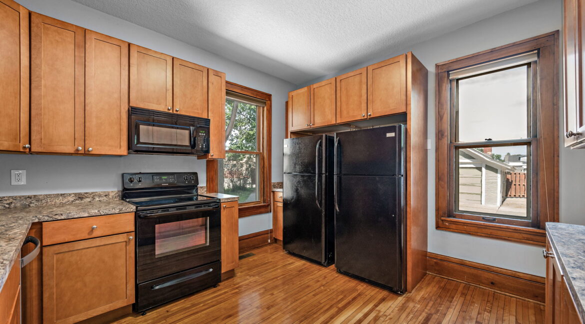 7-web-or-mls-1523-se-brook-ave-lower